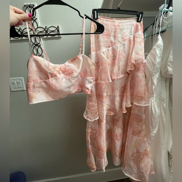 pink two piece set! - Picture 2 of 6